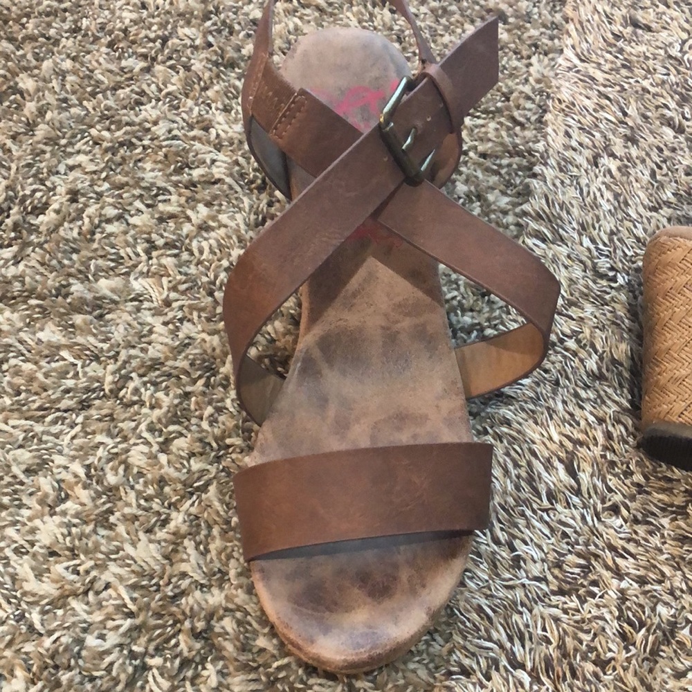 Platform heels - Picture 3 of 3